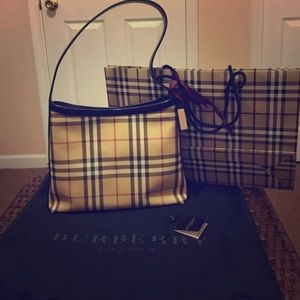 Burberry hobo shoulder bag